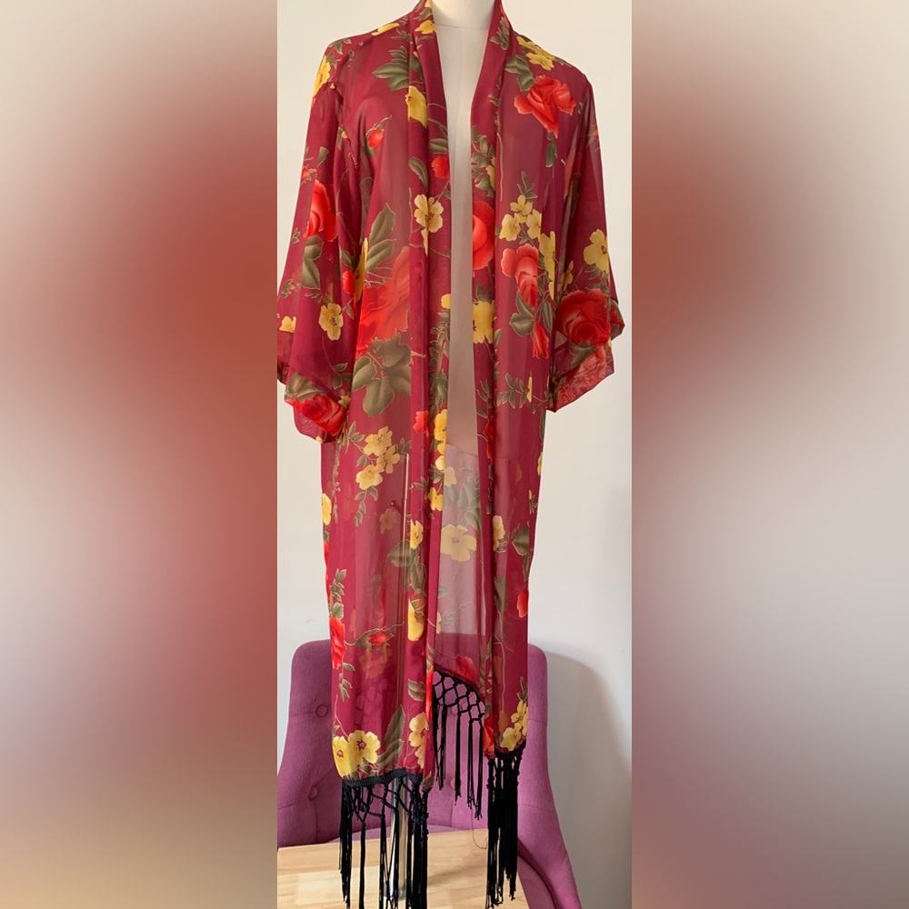 Romeo + Juliet Couture Long Fringed Kimono - Picture 3 of 8